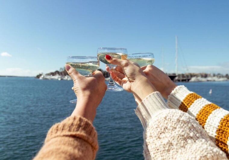 marina-del-rey-christmas-day-buffet-brunch-or-dinner-cruise