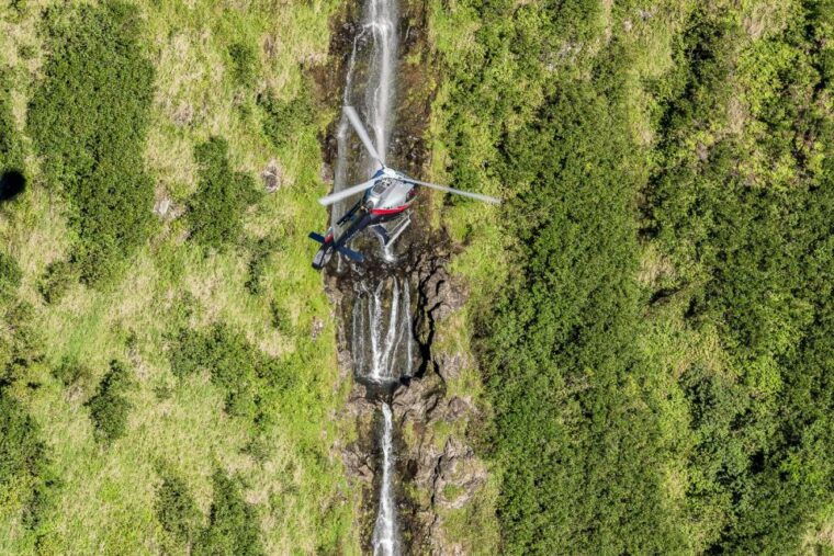 maui-road-to-hana-helicopter-waterfall-tour-with-landing