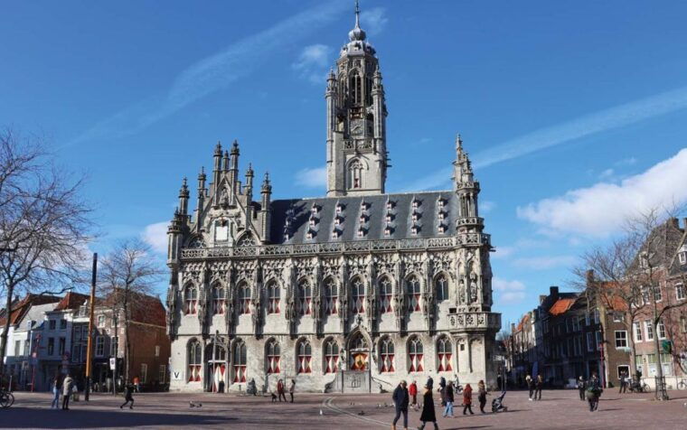 middelburg-guided-tour-townhall