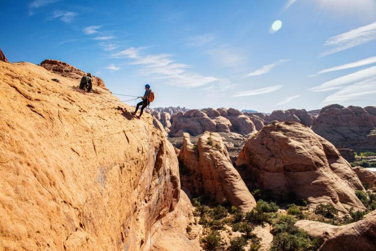 moab-bow-and-arrow-canyon-canyoneering-excursion