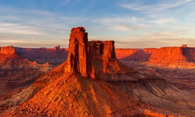 moab-canyon-country-sunset-helicopter-tour