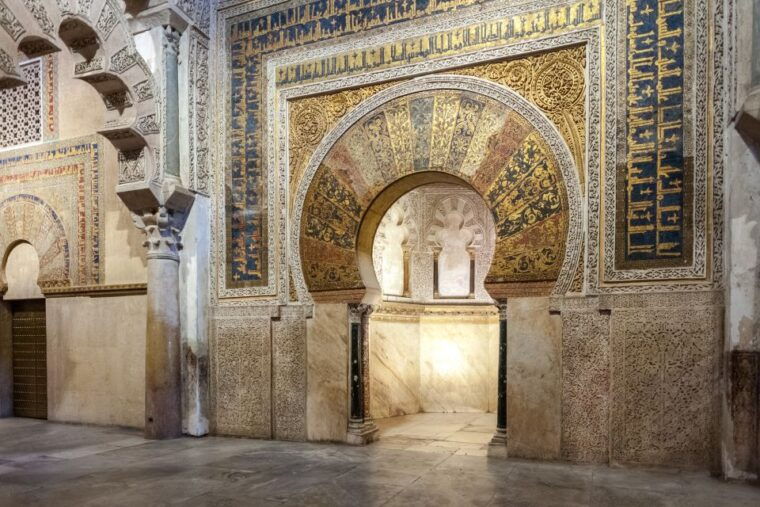 mosque-cathedral-of-cordoba-guided-tour-with-tickets