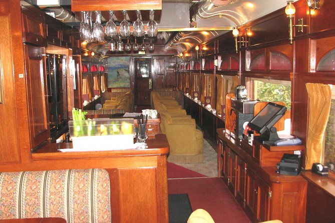 napa-valley-wine-train-tour-glamorous-dining-experience