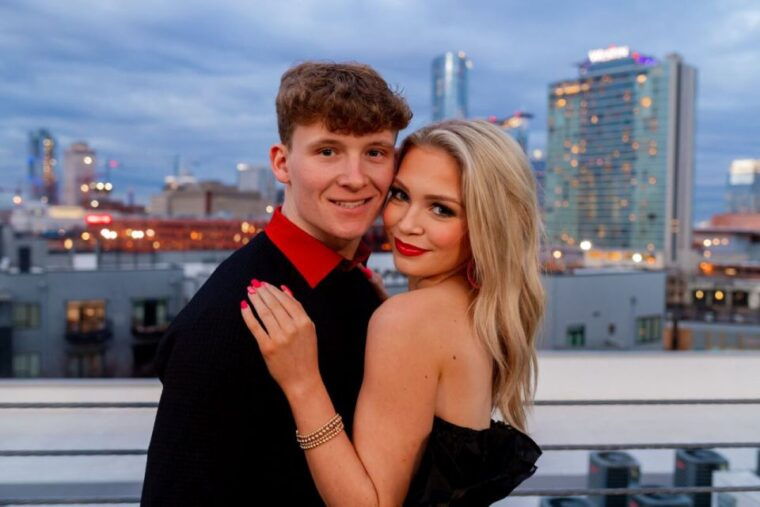 nashville-romantic-couples-photoshoot-with-champagne