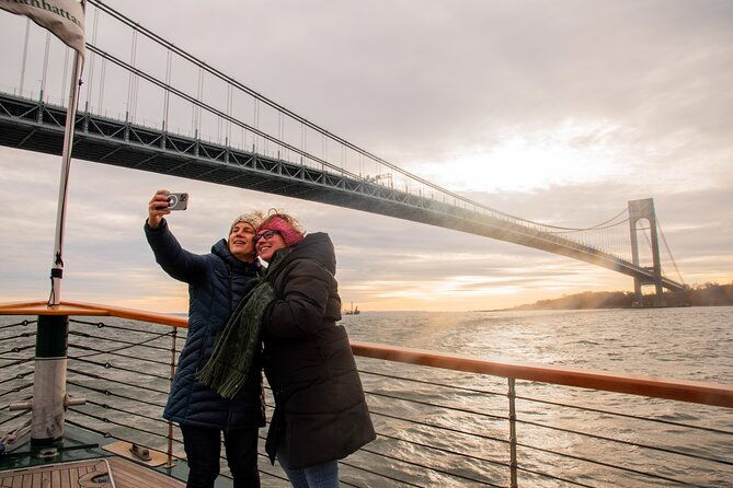 new-york-city-sightseeing-and-seals-boat-tour