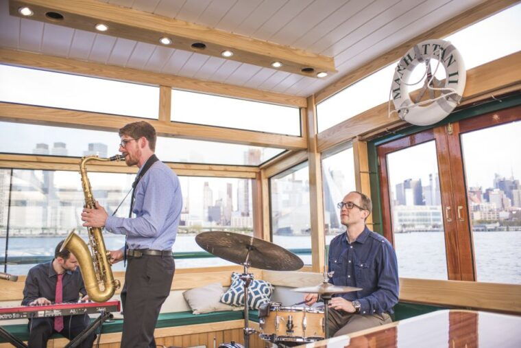 nyc-evening-jazz-cruise-on-the-yacht-manhattan