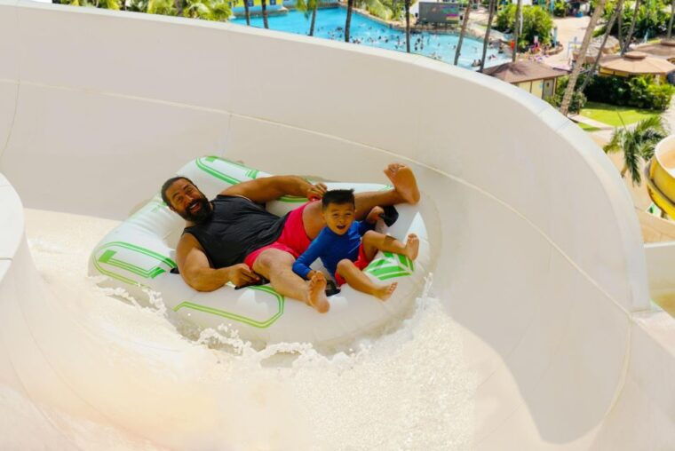 oahu-wet-n-wild-waterpark-ticket-with-waikiki-transfer
