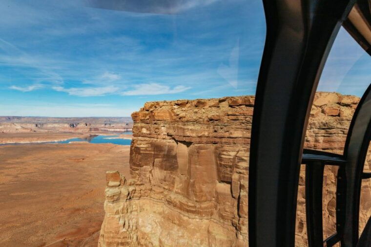 page-horseshoe-bend-helicopter-flight-tower-butte-landing