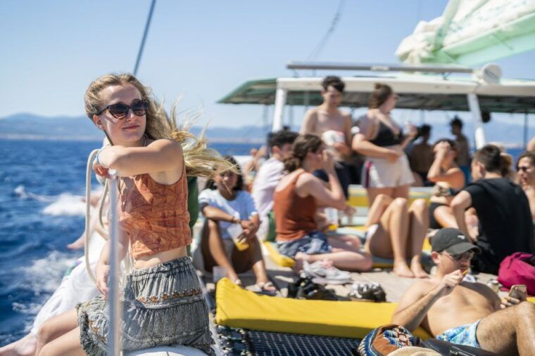 palma-de-mallorca-5-hour-catamaran-cruise-with-lunch-swim