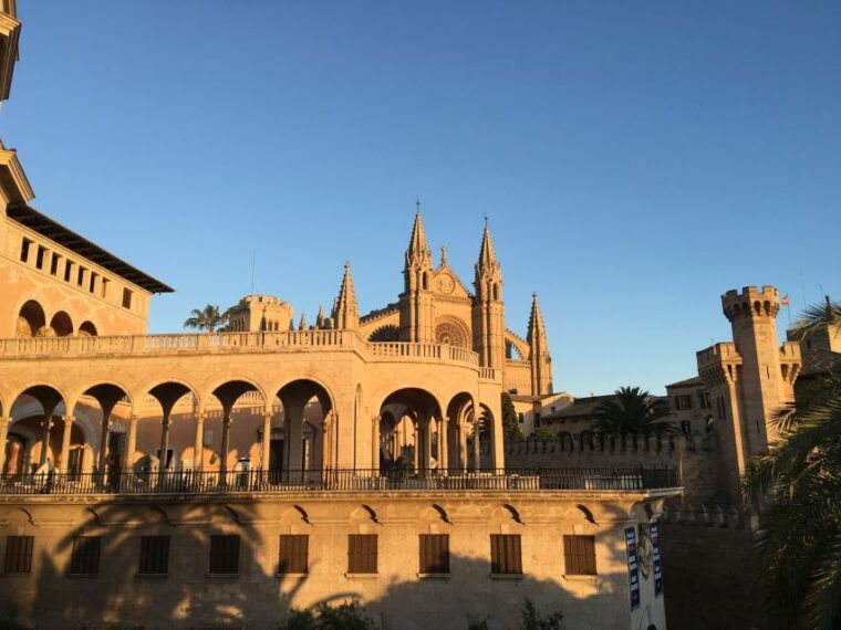 palma-old-town-sunset-tour-and-food-tastings