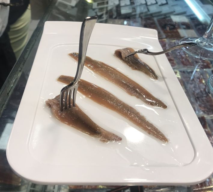 palma-walking-tour-with-mediterranean-delicacies