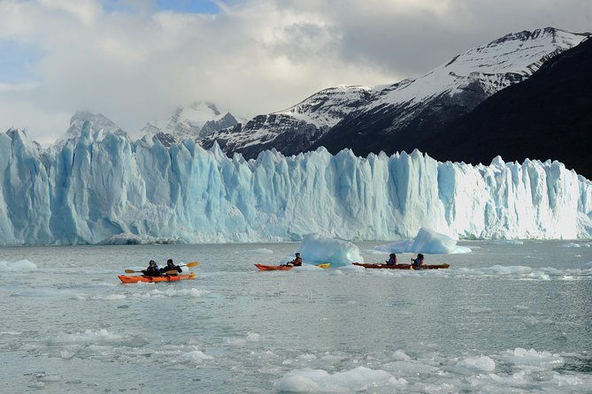 perito-moreno-adventure-kayak-experience-and-walkway-tour