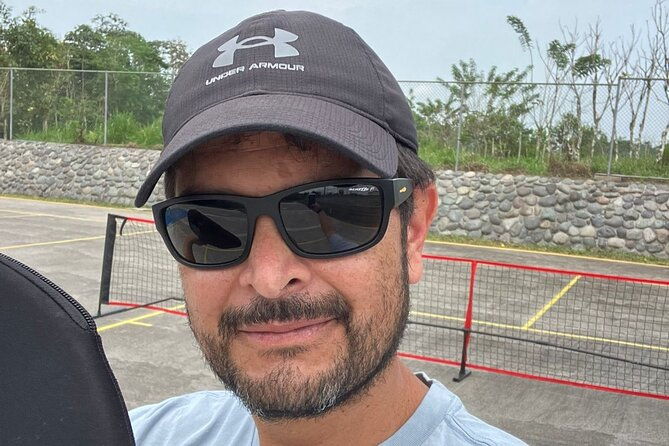 pickleball-tour-with-andres-and-locals-in-quito
