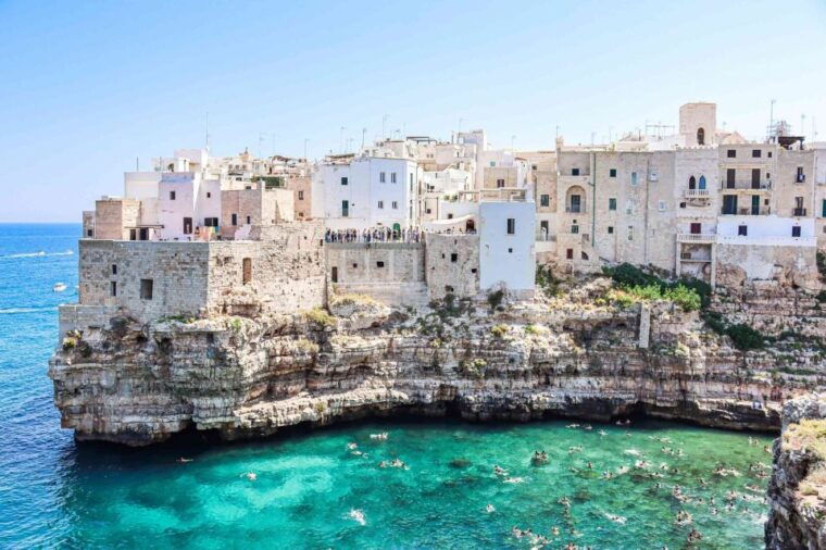 polignano-a-mare-street-food-tour-with-tastings-and-wine