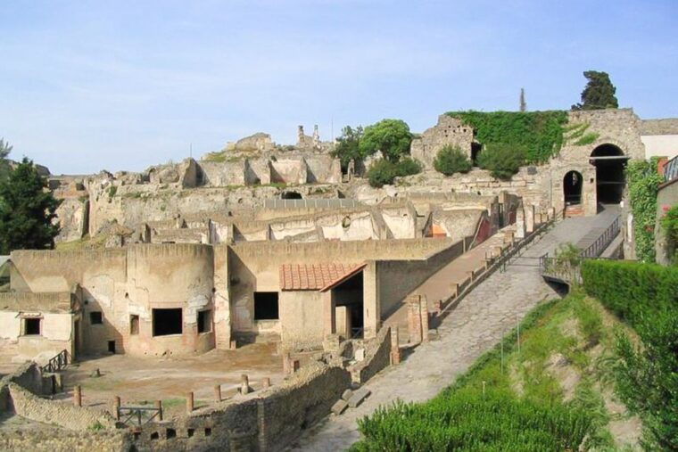 pompeii-and-vesuvius-full-day-tour-from-amalfi-coast