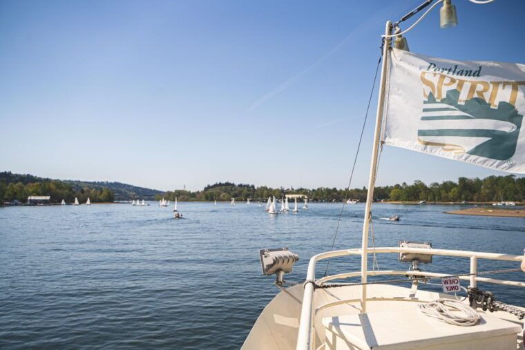 portland-champagne-brunch-cruise-on-willamette-river