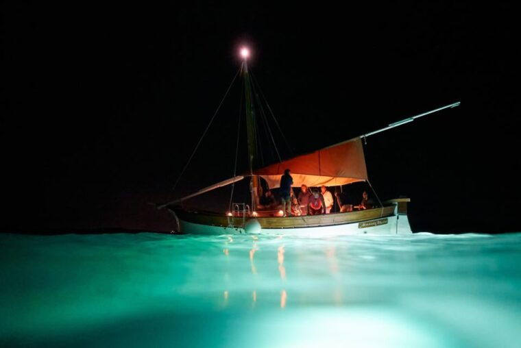 porto-san-paolo-vintage-cruise-sunset-aperitif-to-tavolara