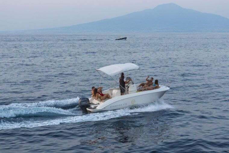 positano-amalfi-coast-emerald-grotto-private-boat-tour