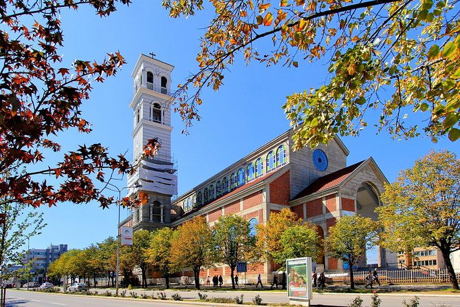 pristina-half-day-walking-tour