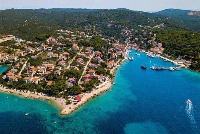 private-3-island-boat-tour-of-croatia