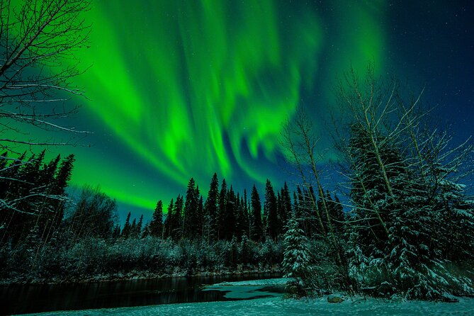 private-aurora-viewing-experience-in-fairbanks