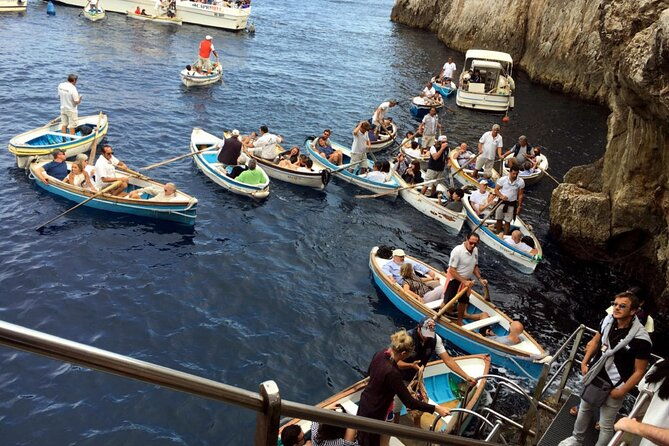 private-boat-tour-of-capri-and-the-blue-grotto-in-one-day