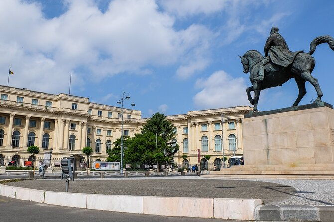 private-car-and-walking-tour-in-city-center-bucharest