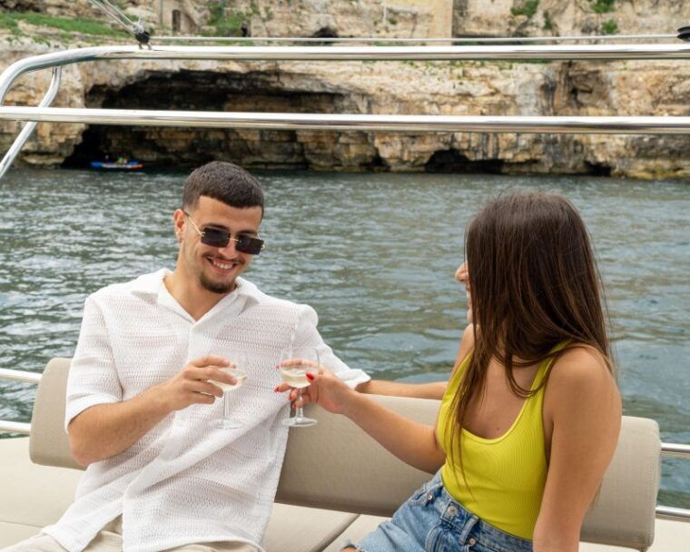 private-catamaran-tour-in-polignano-a-mare