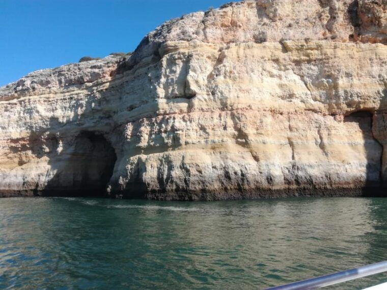 private-day-tour-algarve-with-portimao-city-and-benagil-cave