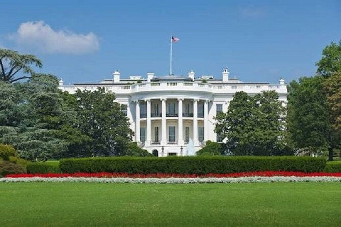 private-dc-day-and-night-limousine-tours