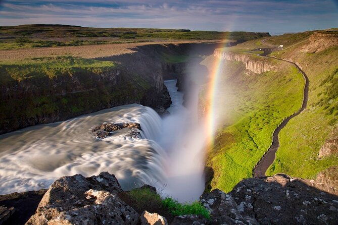 private-golden-circle-blue-lagoon-transfer-up-to-8-pax