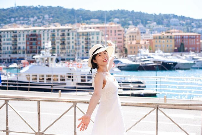 private-photoshoot-with-a-professional-photographer-in-cannes