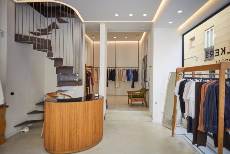 private-shopping-tour-with-our-stylist-at-walkers-appeal