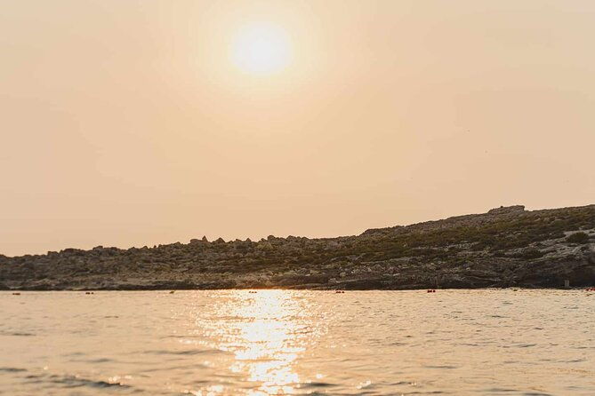private-speedboat-2hrs-crystal-blue-lagoon-caves-snorkelling