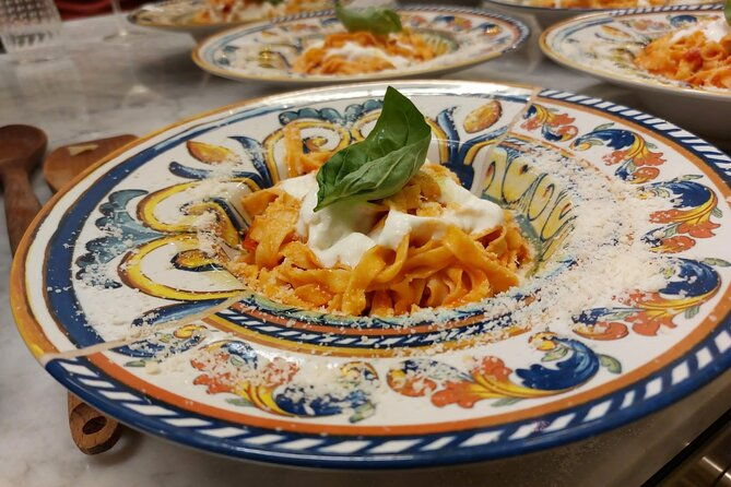 private-super-fun-pasta-and-gelato-making-near-the-vatican