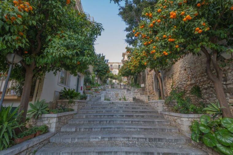 private-taormina-top-city-sights-walking-tour