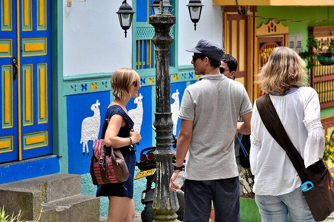 private-tour-colourful-guatape-and-the-penol-boulder-from-medellin