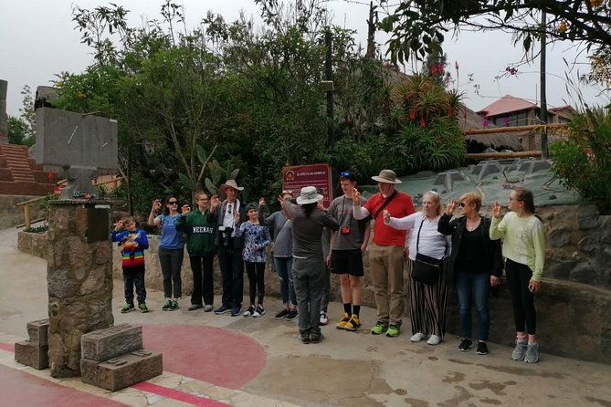 private-tour-middle-of-the-world-pululahua-crater-hike