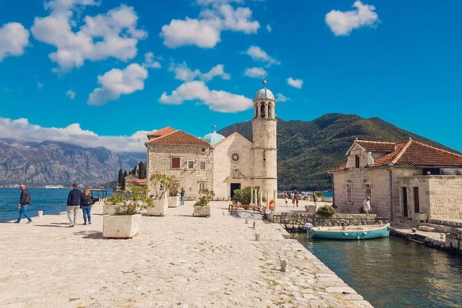 private-tour-our-lady-of-the-rocks-island-and-perast-up-to-8-people