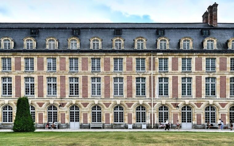 private-tour-to-chateaux-of-fontainebleau-from-paris