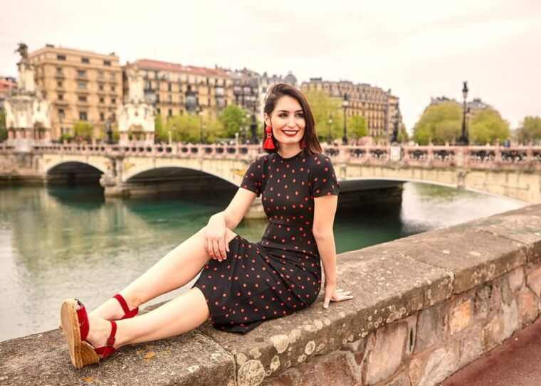 professional-photoshoot-while-visiting-san-sebastian
