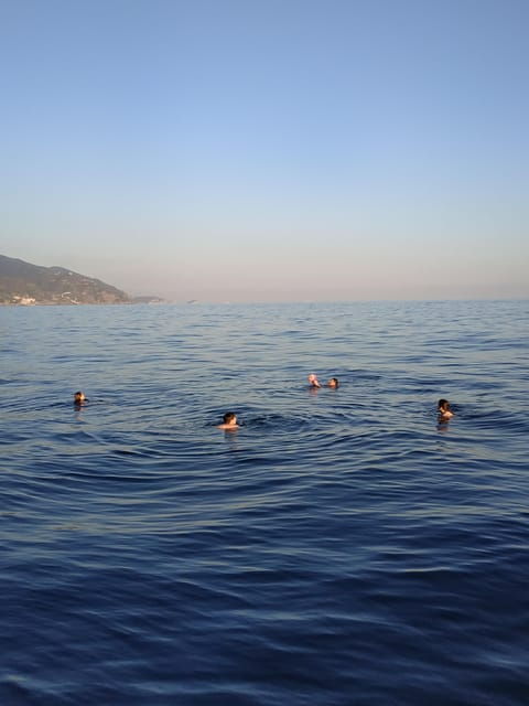 riomaggiore-cinque-terre-daytime-cruise-with-snorkeling