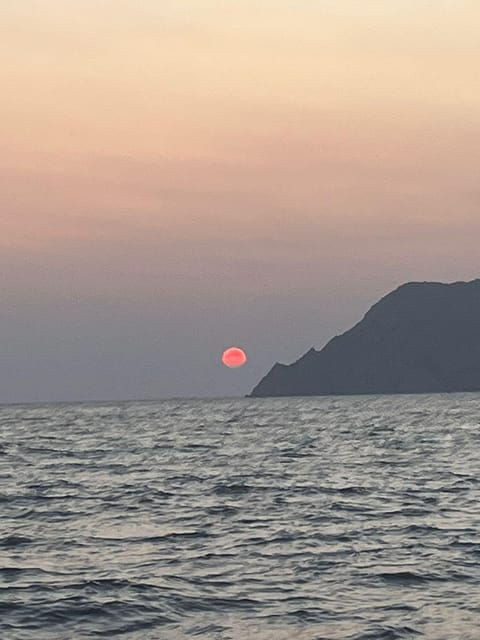 riomaggiore-cinque-terre-sunset-tour-with-wine-focaccia
