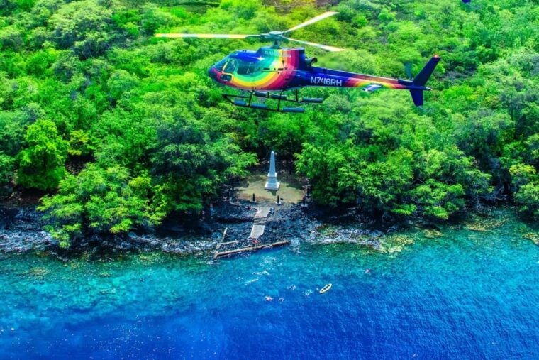 romantic-kona-coffee-landing-private-helicopter-tour-2