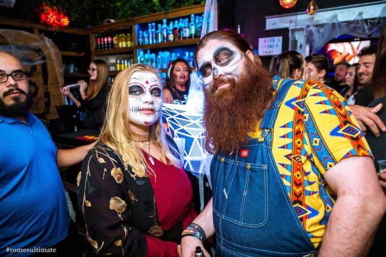 rome-halloween-pub-crawl-with-open-bar-and-pizza