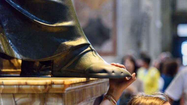 rome-st-peters-dome-climb-basilica-and-vatacombs-tour