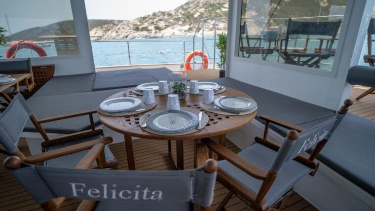 saint-raphael-cap-taillat-full-day-and-meal-cruise