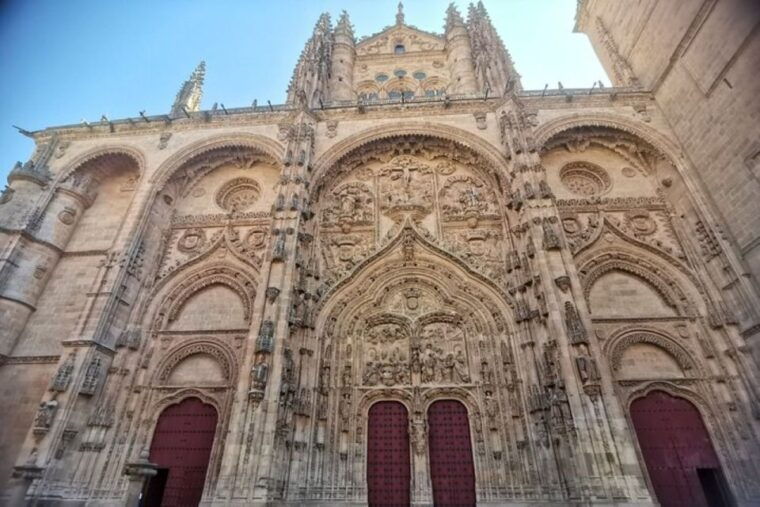 salamanca-guided-sightseeing-tour-by-bicycle