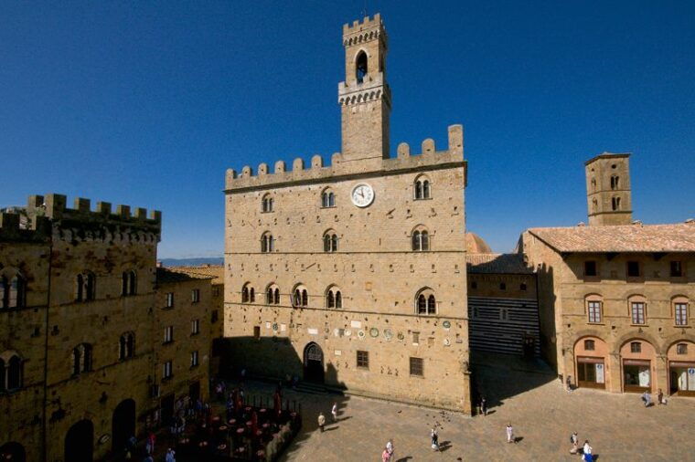 san-gimignano-and-volterra-day-tour-from-siena