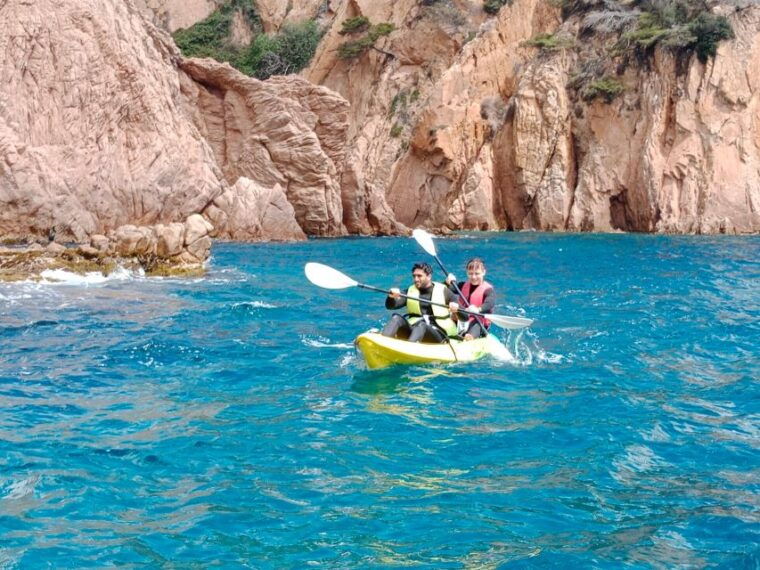 sant-feliu-de-guixols-kayaking-snorkeling-tour